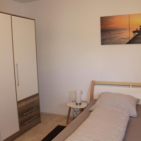 Ruhige Ferienwohnung In Der Rhoener Natur Schönau an der Brend Esterno foto