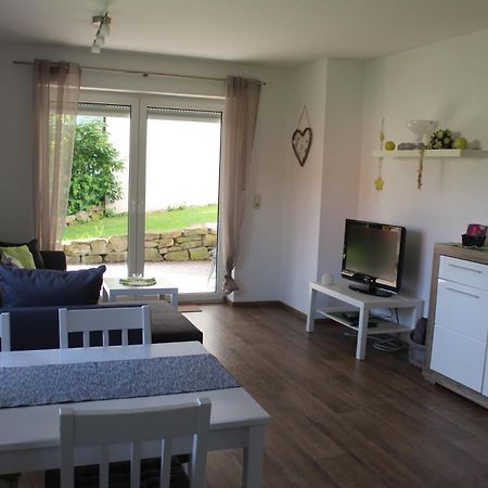 Ruhige Ferienwohnung In Der Rhoener Natur Schönau an der Brend Esterno foto